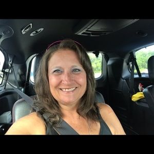 Meet your Posher, Debra